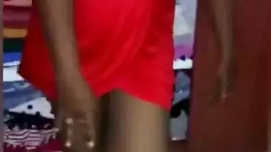 Big boobs desi bhabhi showing her nude body 3 video clip merged