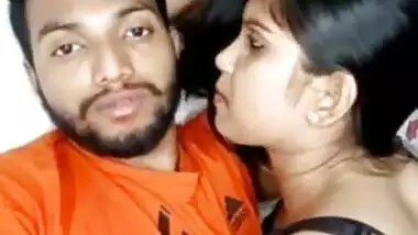 SEXY INDIAN GIRL HAVING FUN WITH BOYFRIEND