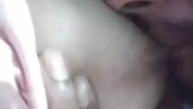 Man sucks boobs and enjoys his GF’s desi chudai