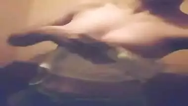 Desi babe pressing boobs