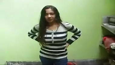 Lucknow young petite maid rides her house owner’s dick
