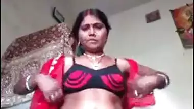Bihari Bhabhi showing boobs on cam video clip