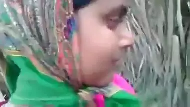Desi Nymphos Indian Village Girl Fucking...