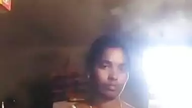 Desi village girl showing her boobs selfie cam video