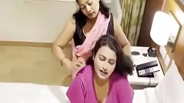 Indian Lesbian Sex In Hotel - Didi Aur Bai