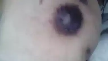 Cute Desi girl sex tease video for her boyfriend goes viral