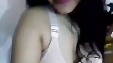 Desi cute girl sexy boobs