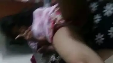 Tamil Beautiful Cousin Showing Yummy Boobs And Tight Pussy – With Hindi Audio