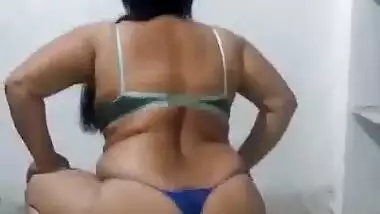 Neetu Bhabhi enjoying herself fingering tit fondling ass flaunting