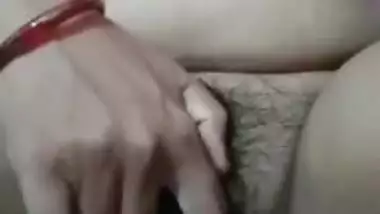 Horny bhabi Showing Pussy