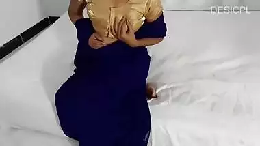 Hot indian bhabhi seducing in room