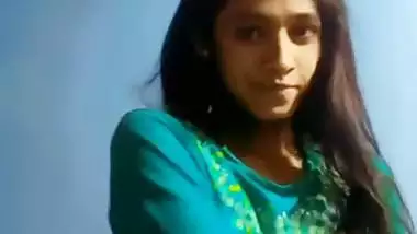 Super tits Indian girl nude videos shared online