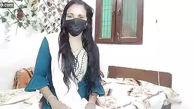 Desi Aunty invited her boyfriend to her house and got her pussy killed in Hindi voice