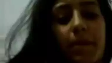 Horny Paki girl shows XXX orifice to boyfriend via video chat