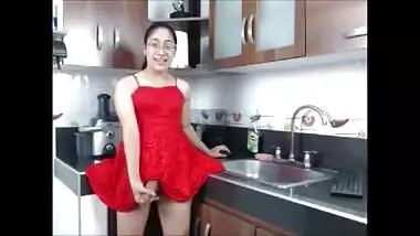 Hot asian shemale masturbating during webcam sex indian tube porno