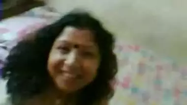 Very Sexy Indian Mature Sharma Aunty Fucks Husband