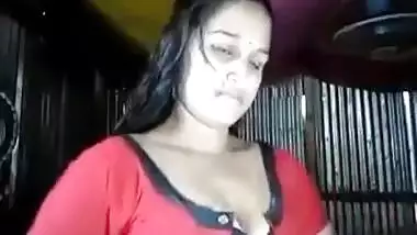 Horny Boudi Shows Her Boobs And Pussy