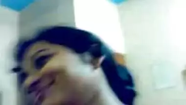 Cute Kerala aunty's Boobs and Pussy show captured by her BF