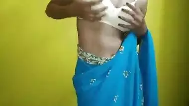 Horny Pune Wife Romance In Saree