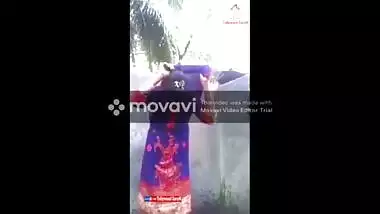 Indian Desi girl bathing video mymassagetube.com