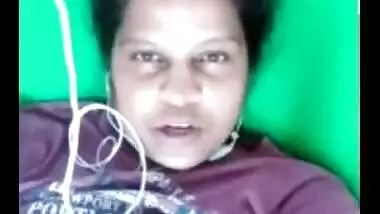 Desi Horny Aunty On Video Call 2