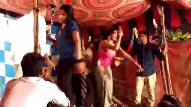 Telugu Hijra Showing Boobs On Stage