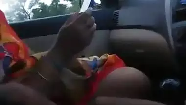 Devar fingers his Bhabhi’s pussy inside a car in Bhabhi sex