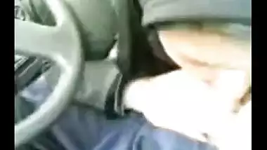 Muslim Indian cutie sucks schlong in the car