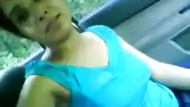 Hot Sex With Neighbor’s Wife In Car