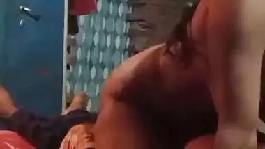 Man record’s his desi porn with his wife for fun