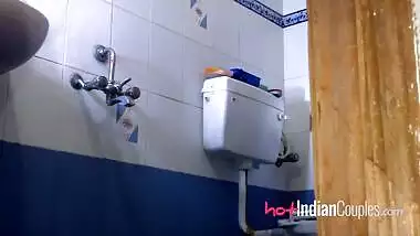 Hardcore Indian Couple Sex In Shower