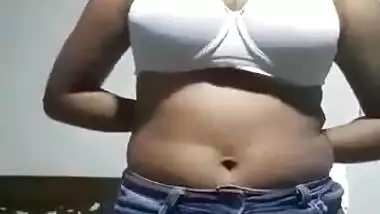 Bangla naked girl showing big ass viral selfie