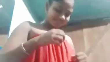 Desi xxx village bhabhi nude after bath video