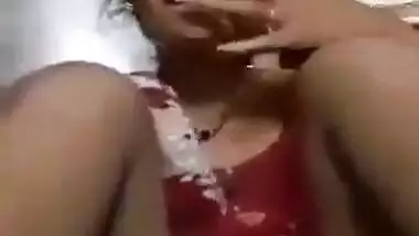 Sexy Village Bhabhi’s Nude Video Message