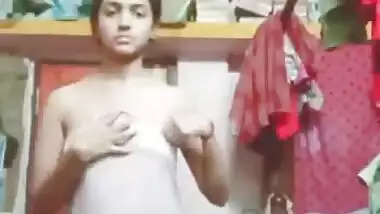 Cute Desi girl solo sex show on selfie cam