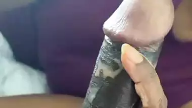 South lady licks icecream from cock in Tamil sex MMS