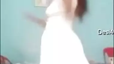 Cute Tamil wife pussy live show, flashing their cunt