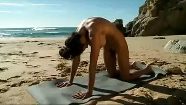 Beach most excellent place for yoga classes as Hot girl demonstrates