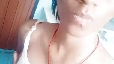 Tamil Girl Nude Video send To Boyfriend-1