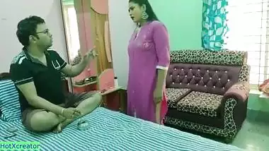 Desi Bank Officer fucking beautiful Bhabhi! Reality Sex