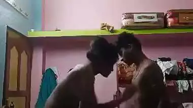 The guy fucks his desi stepsister in a Telugu sex video