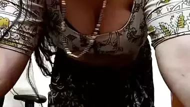 Indian free sexy cam girl stripping saree