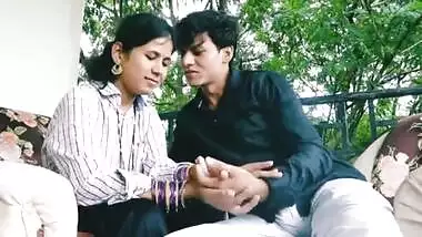Desi porn film showing amazing indian wife chudai