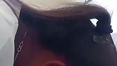 A 19-year-old GF gives an Indian blowjob to BF