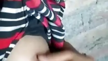 Desi village girl showing her small boobs to lover