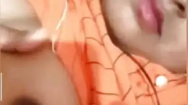 Sexy Desi Girl Showing her Boobs and Wet Pussy On Video Call