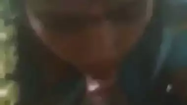 Chennai lady gives a Tamil blowjob to her lover