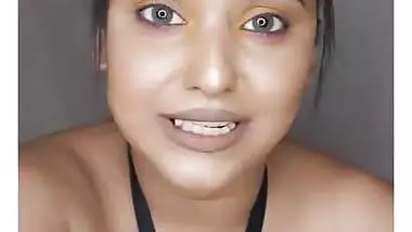 Indian Hot Famous Sexy Model