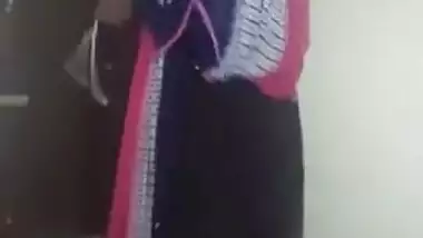 Man behind camera films sex video of Desi mom who puts the sari on