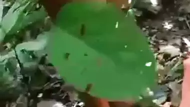 Outdoor sex MMS of an 18-year-old player fucking in a jungle